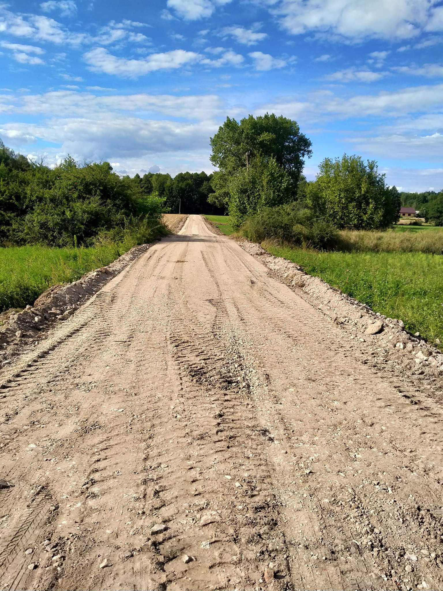 Przebudowa drogi gminnej w miejscowości Lubomin Rządowy Gmina Boniewo